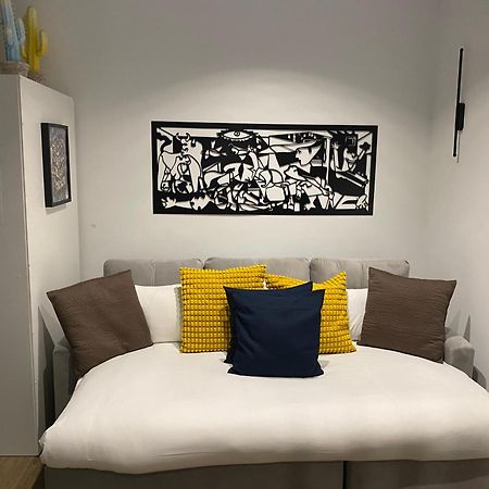 Luxury Flat City Center Full Equipe Non Touristic Madryt Zewnętrze zdjęcie