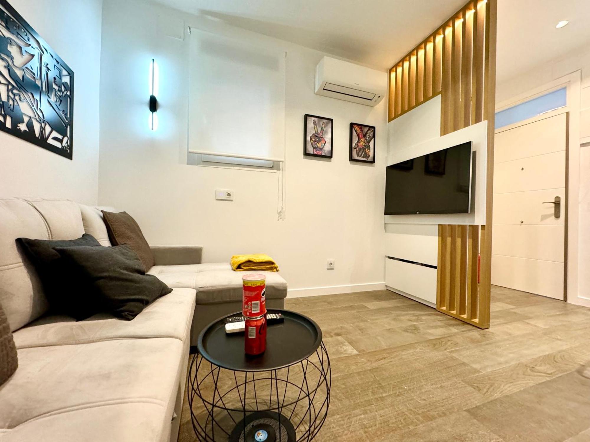 Luxury Flat City Center Full Equipe Non Touristic Madryt Zewnętrze zdjęcie