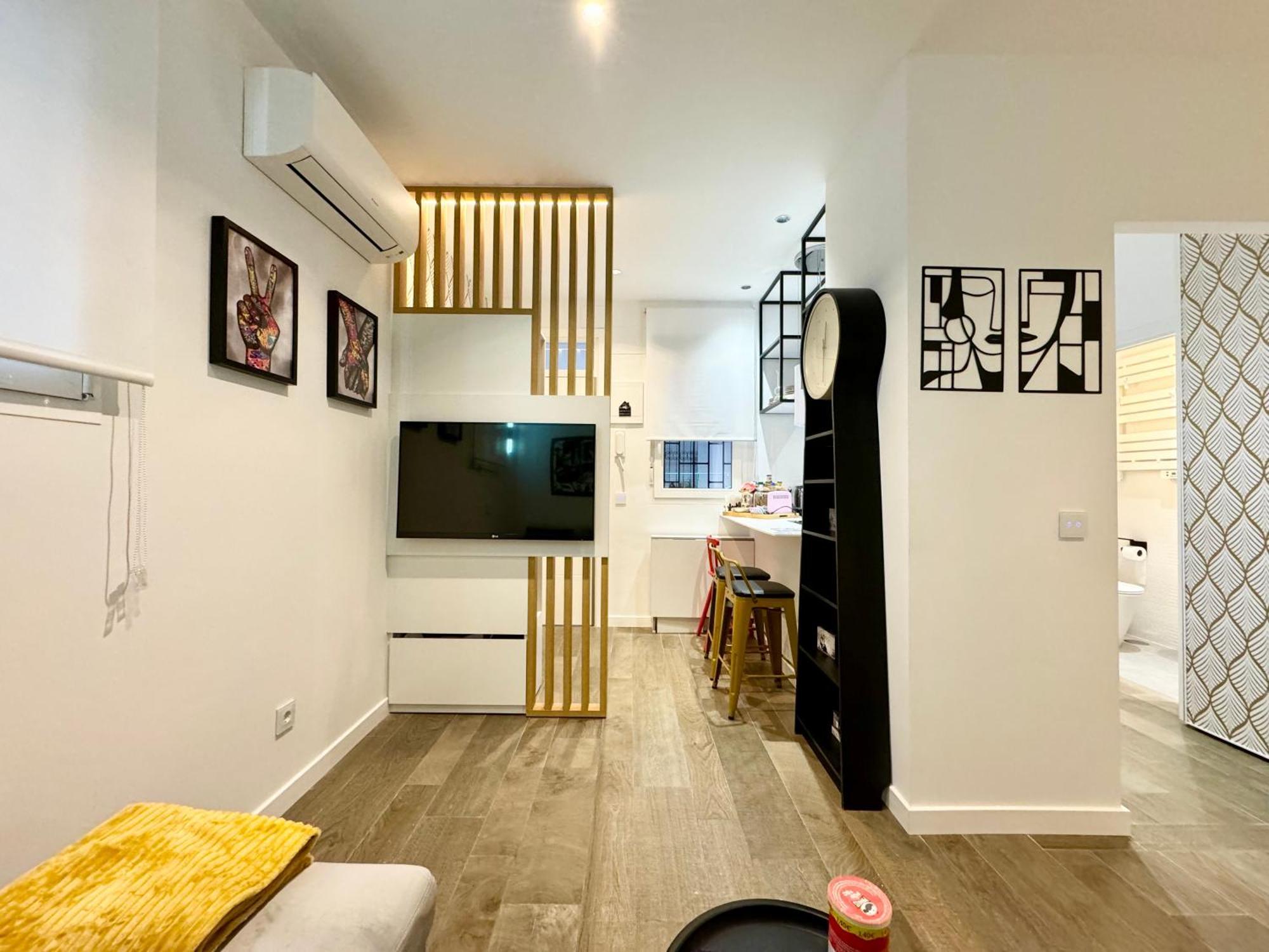 Luxury Flat City Center Full Equipe Non Touristic Madryt Zewnętrze zdjęcie